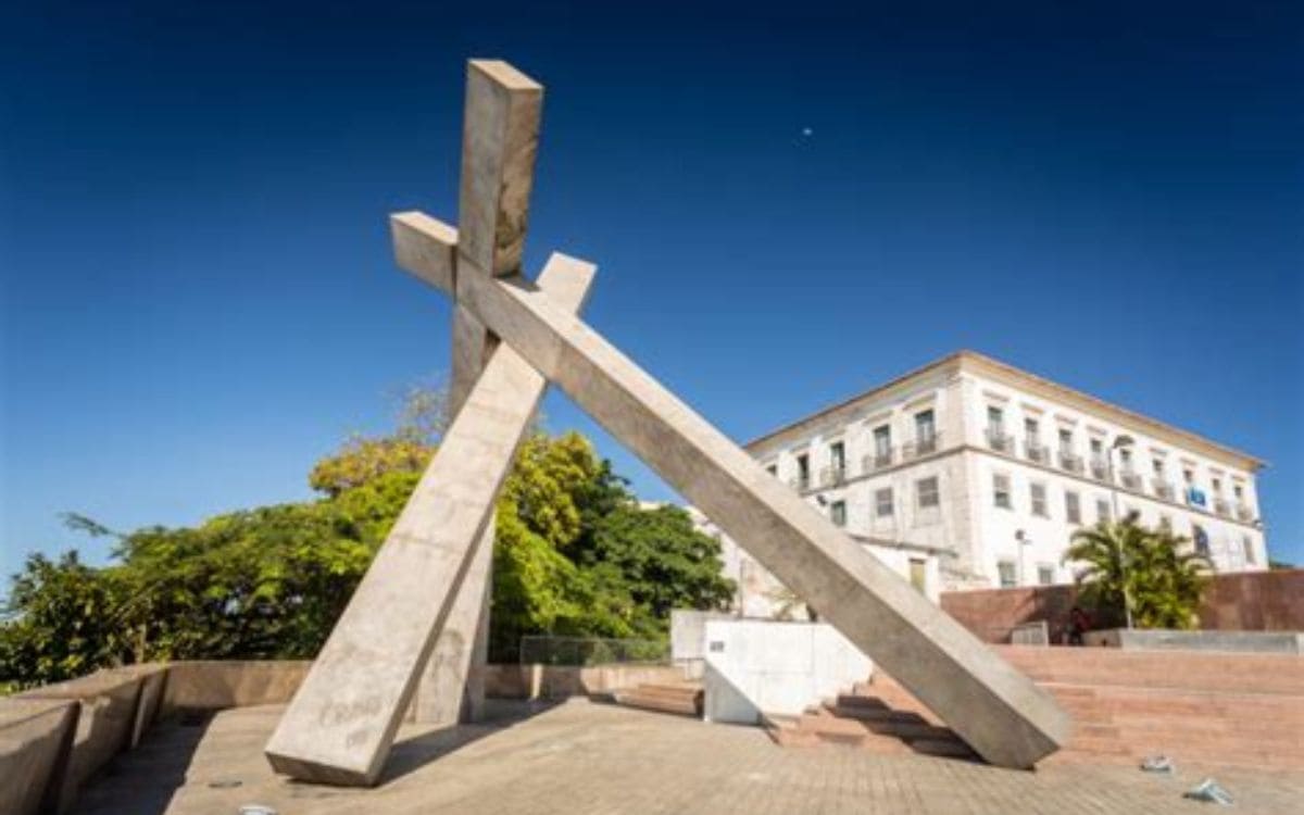 praca da cruz caida em salvador