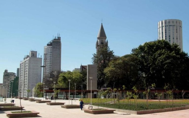 Conheça a Linda Praça Roosevelt no Centro de São Paulo