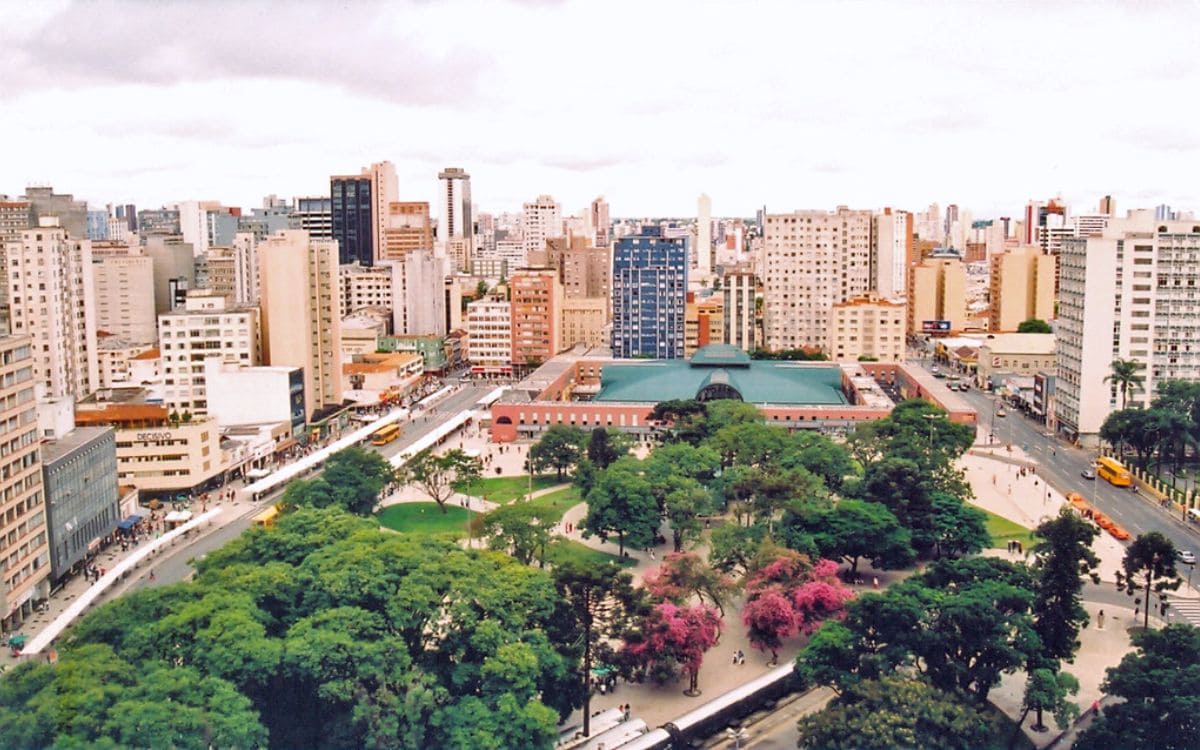 praça rui barbosa em curitiba