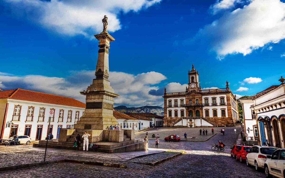 praça tiradentes em ouro preto