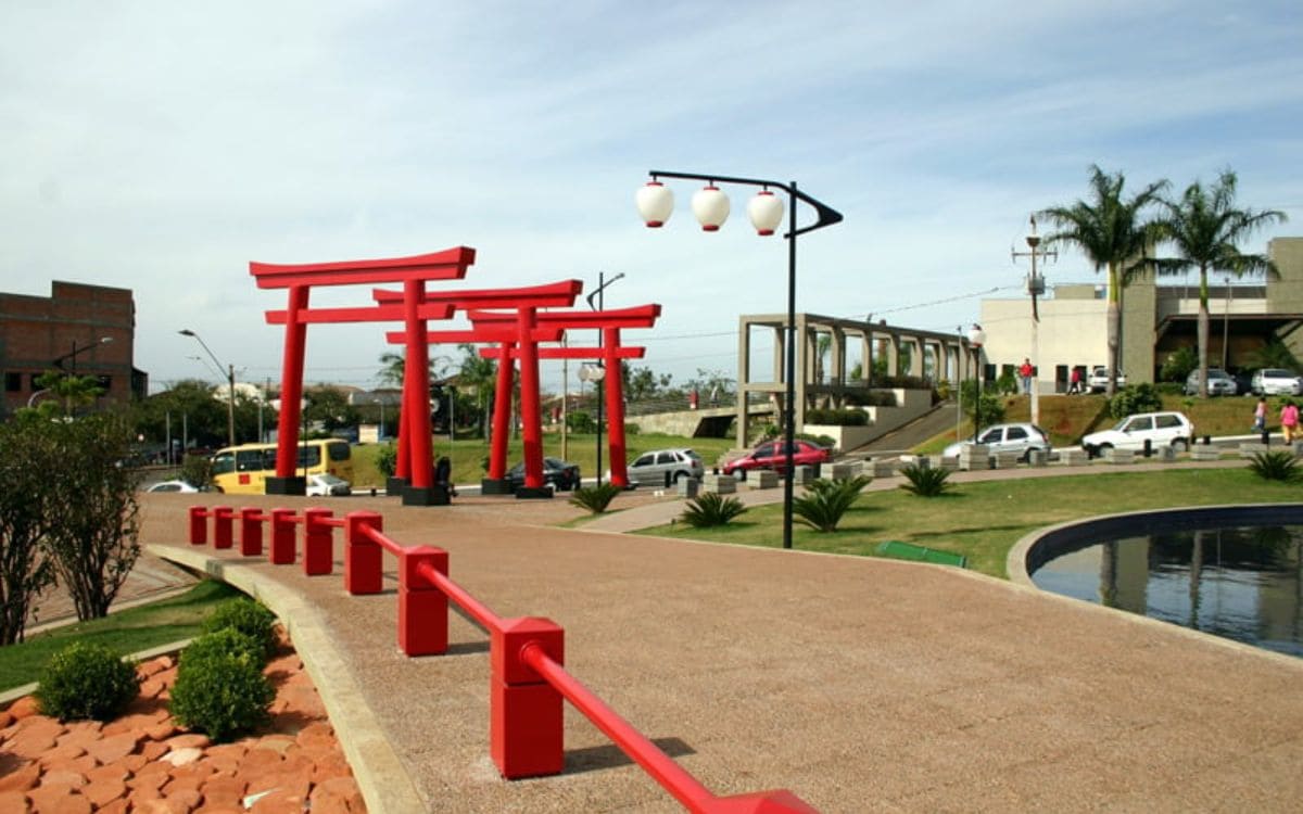 praça tomi nakagawa londrina