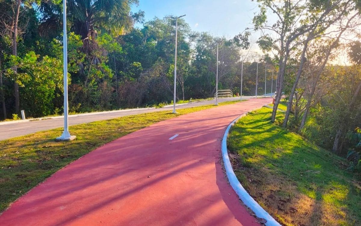 pista de caminhada no parque ambiental de açailândia