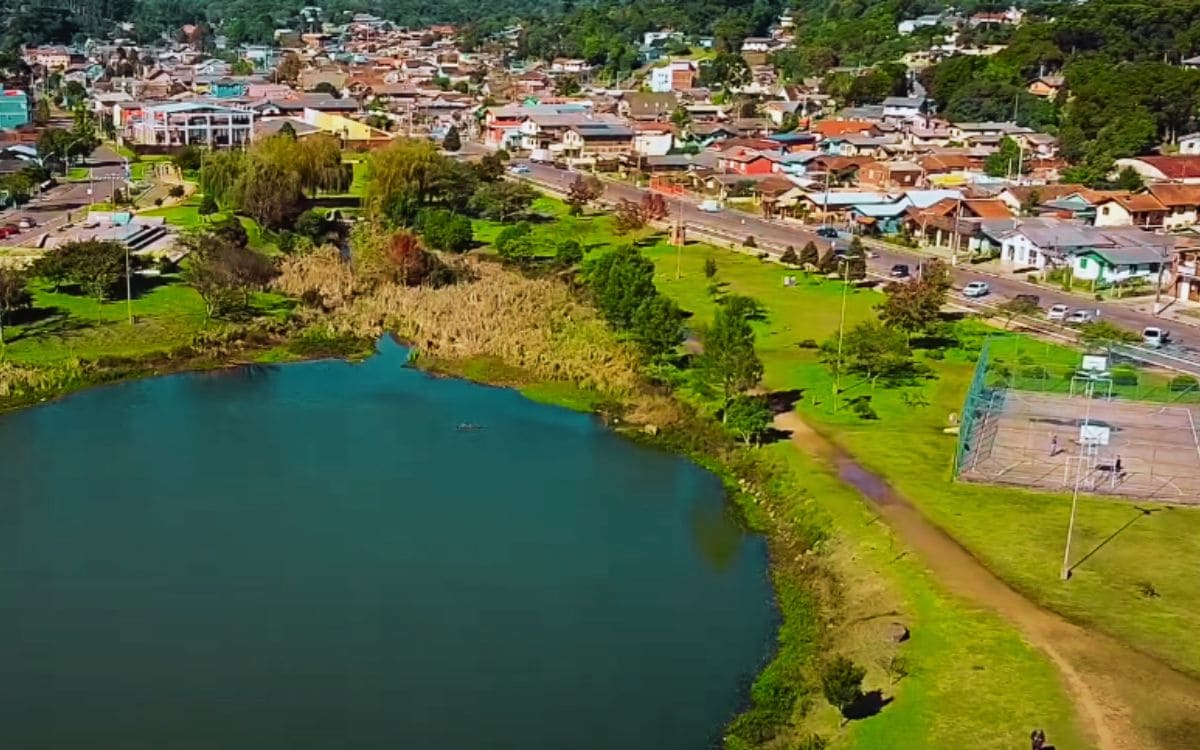 parque do lago em canela