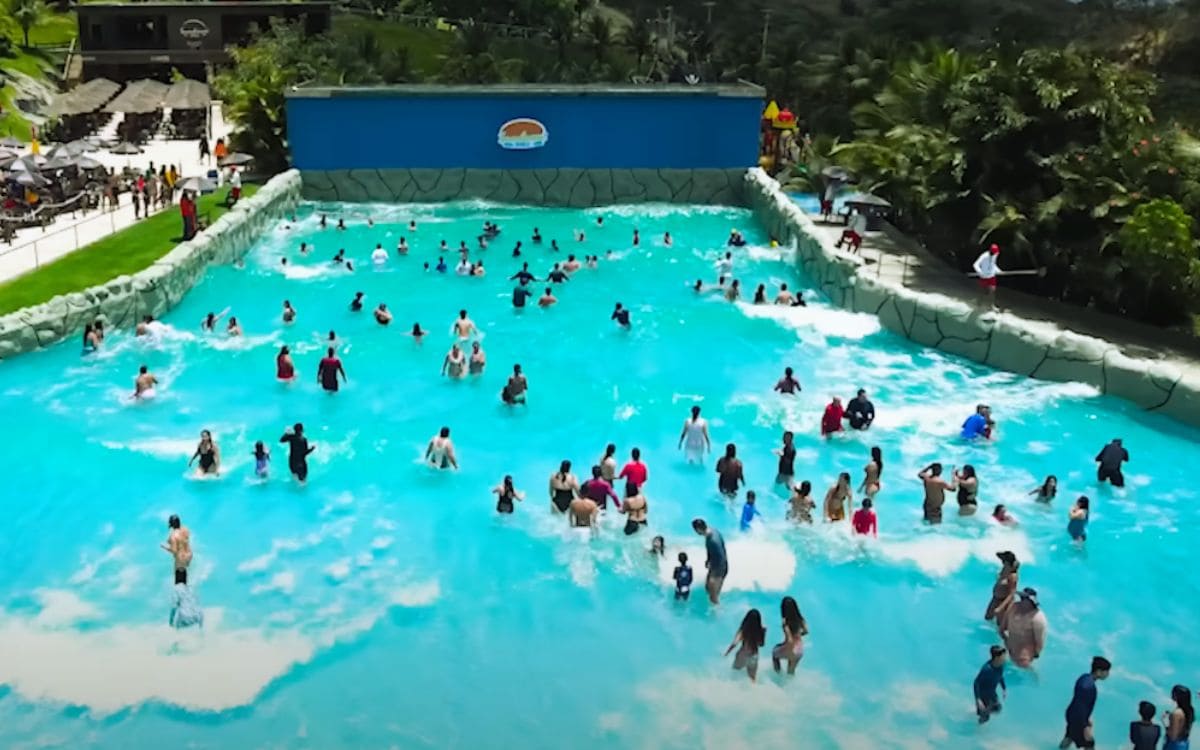 atrações do sundown park: piscina de ondas