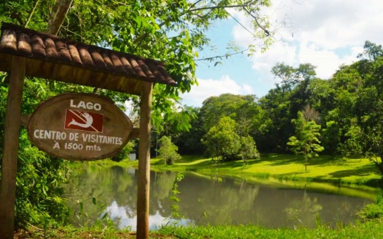 Parque Estadual Lago Azul: Beleza Natural em Campo Mourão