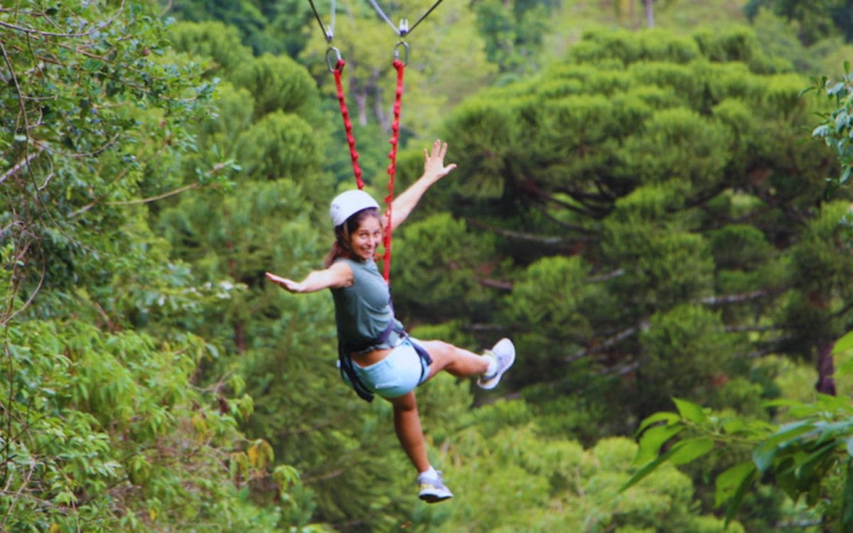 tirolesa no raft adventure park